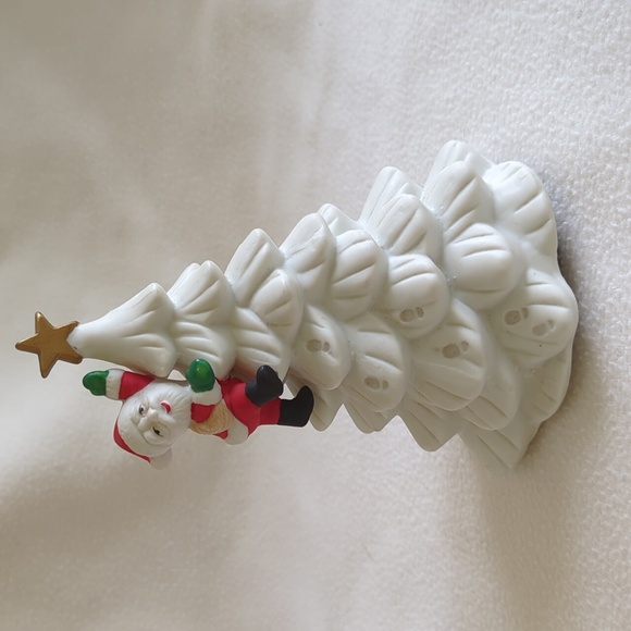 Musical Christmas tree figurine with Santa Claus. Made in Japan - Picture 1 of 5